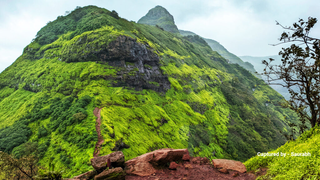 Vikatgad peb fort trek