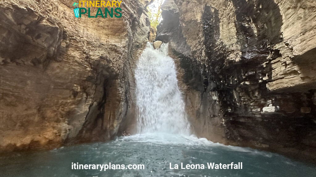 La-Leona-Waterfall