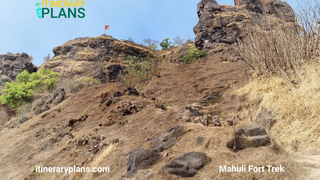 Mahuli-fort-trek