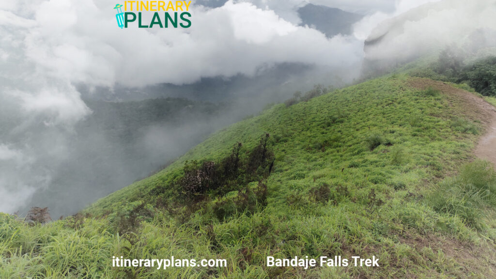 bandaje-falls-trek