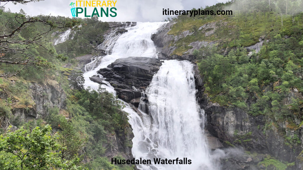 Husedalen-Waterfalls