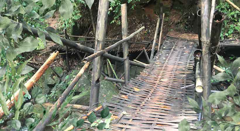 Huai Kaeo Waterfall image