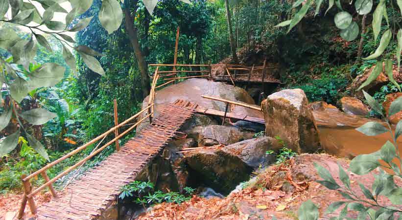 Huai Kaeo Waterfall Photos