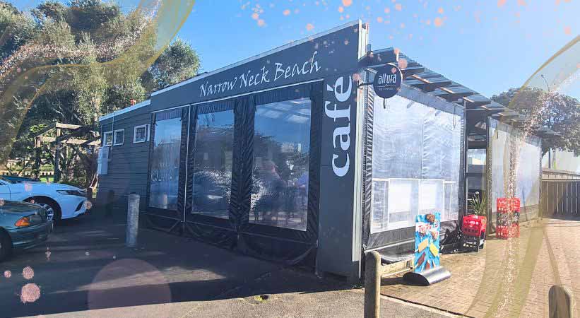 Narrow Neck Beach Cafe