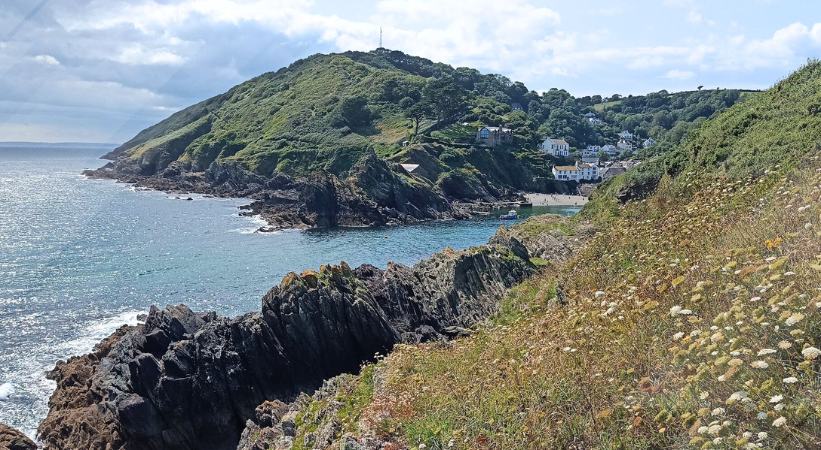 polperro beach cornwall