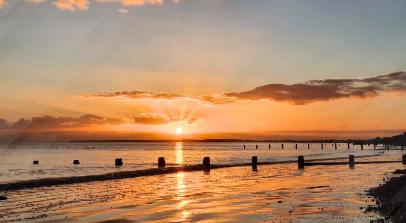 aldwick beach sunset