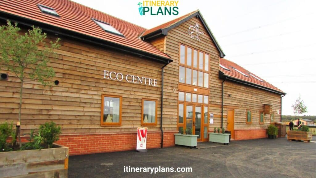 Hogshaw Farm & Wildlife Park