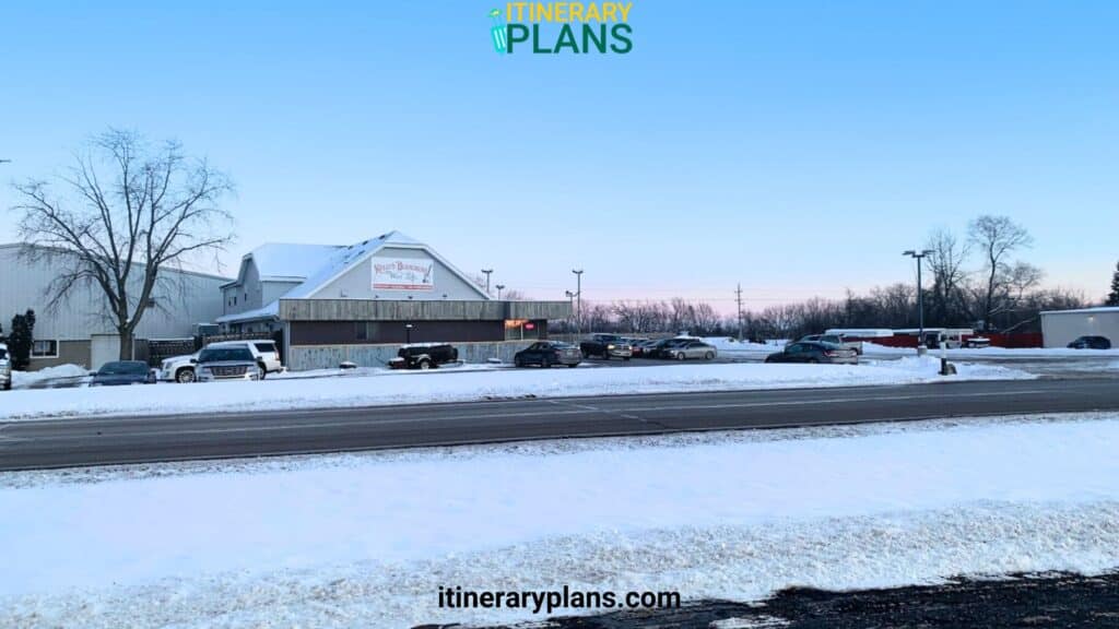 Kelly's Bleachers wind lake wi