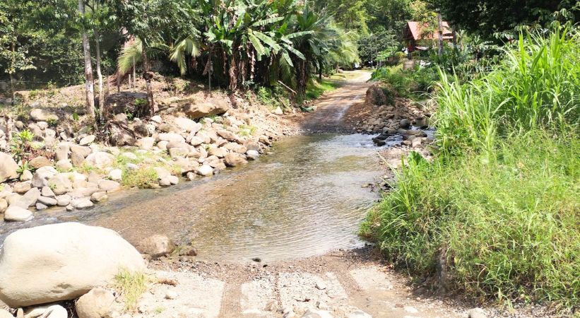 Living in ojochal costa rica