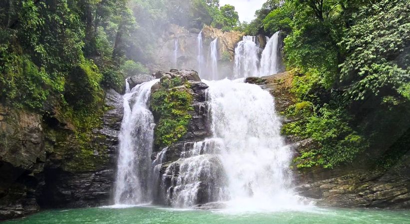 Nauyaca Waterfalls