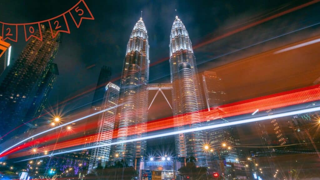 Malaysia Aims for 31.4 Million Tourists in 2025