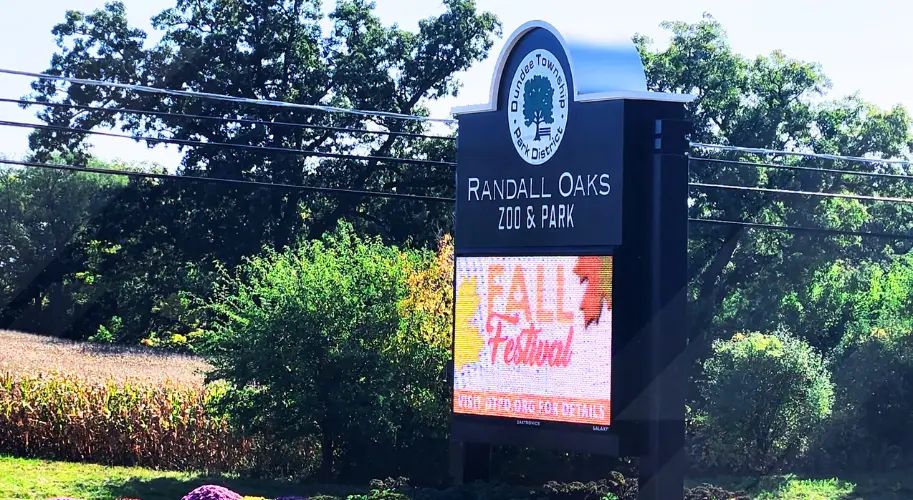 Randall Oaks Zoo image