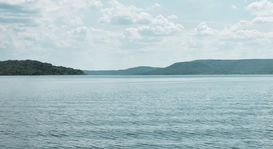Greers Ferry Lake