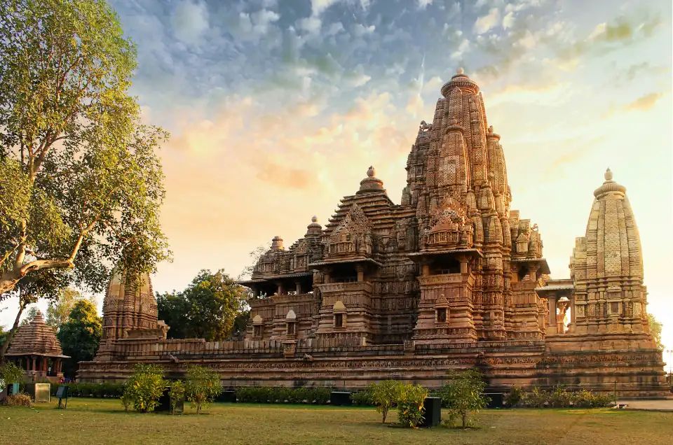 Top 10 Historical Places in India
