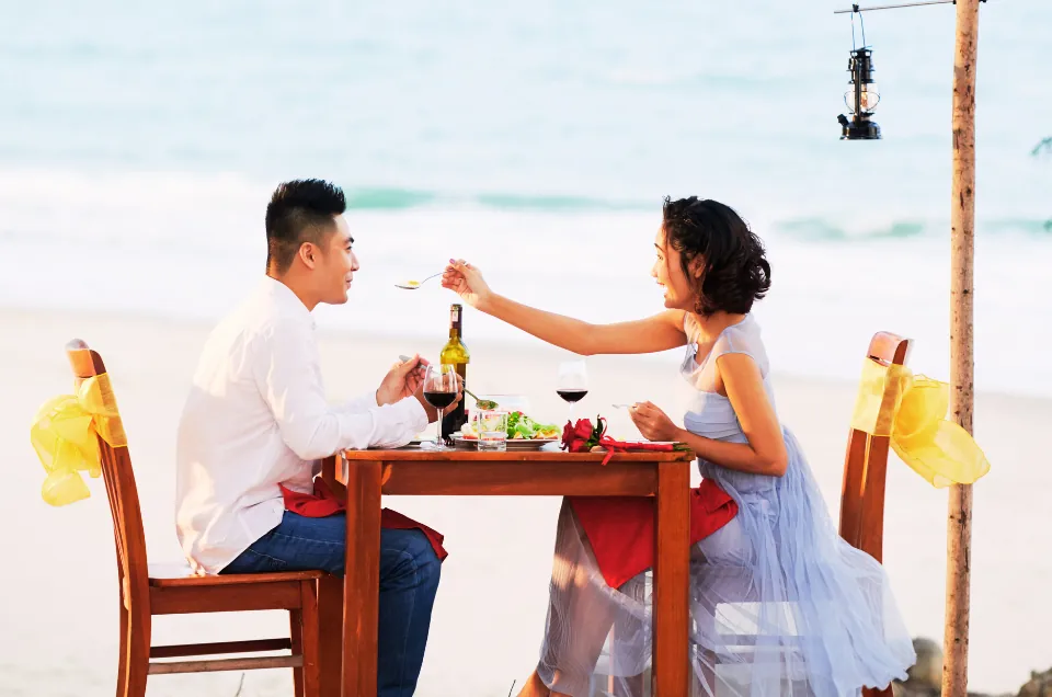 Private Dining Experience in honeymoon trip