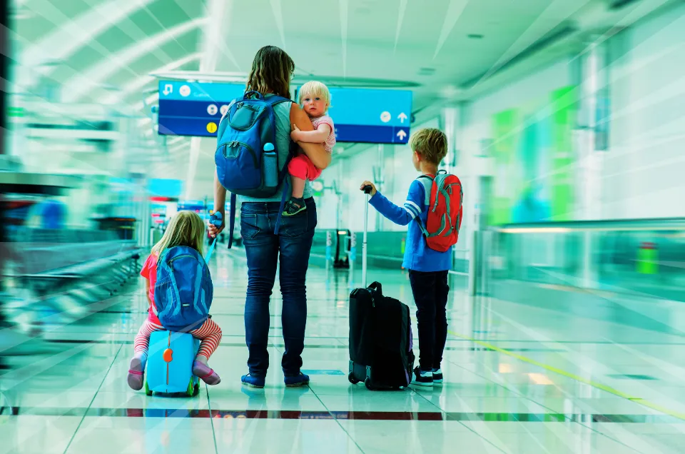 How to Travel with Kids: Tips for a Smooth Family Trip