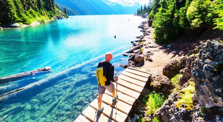 Hiking in Big Pine Lake
