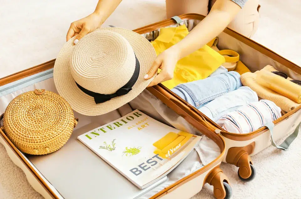 Light, Breathable Clothes for Thailand Tour