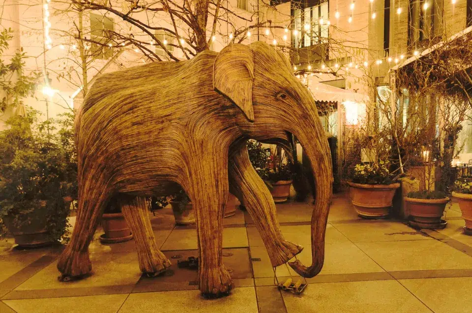 ST Martin's Courtyard London