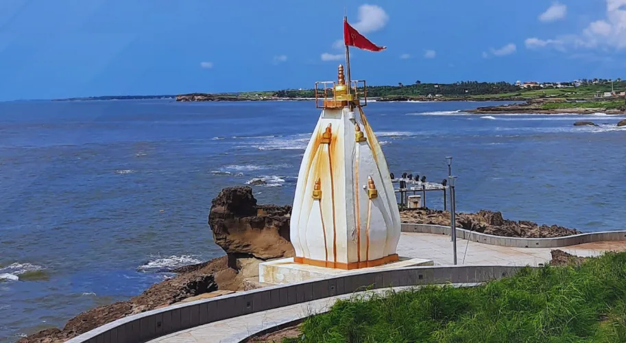Nearest Tourist Places Around Chakratirth Beach